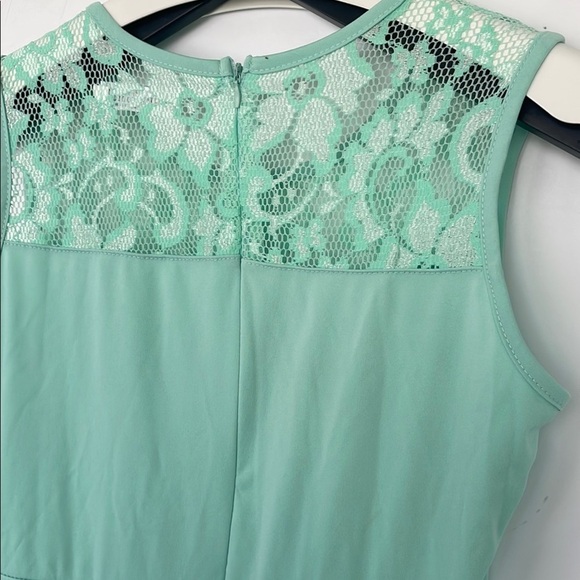 Green A-Line Sleeveless Lace Dress Medium - Picture 8 of 17